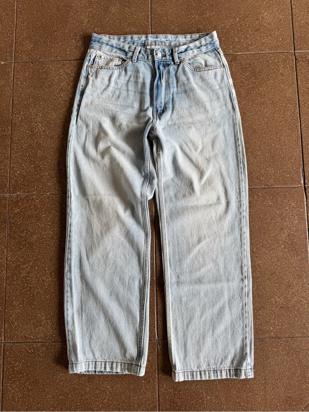 Light Wash Straight Leg Baggy Jeans